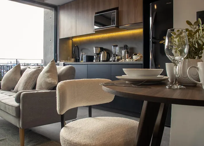 Modern 1br Near Revolucion Monument With Views Balcony & Gym *