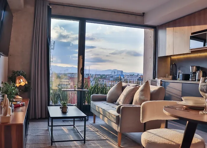 Modern 1br Near Revolucion Monument With Views Balcony & Gym